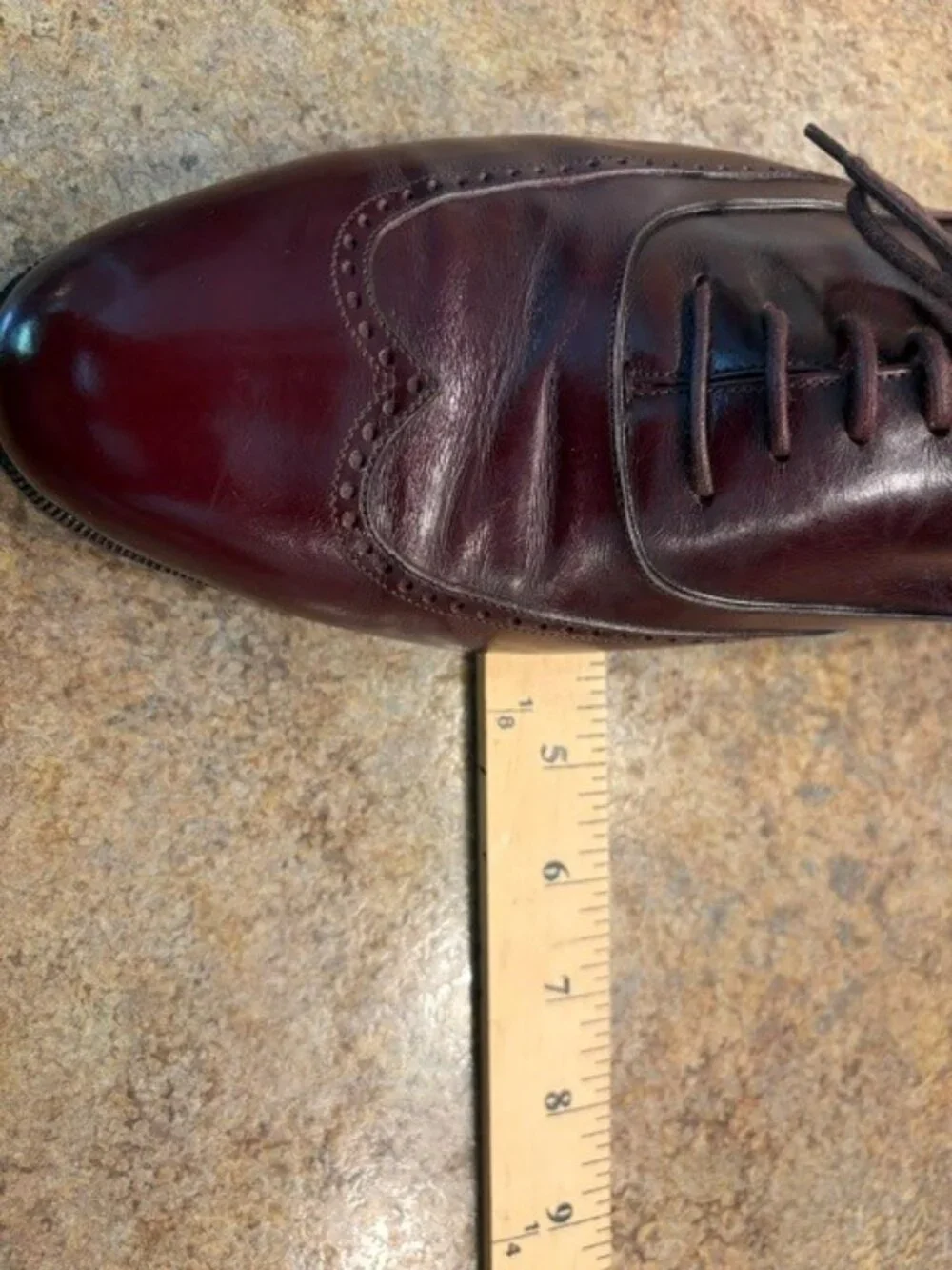 Men's BALLY premium calf leather dress shoes.